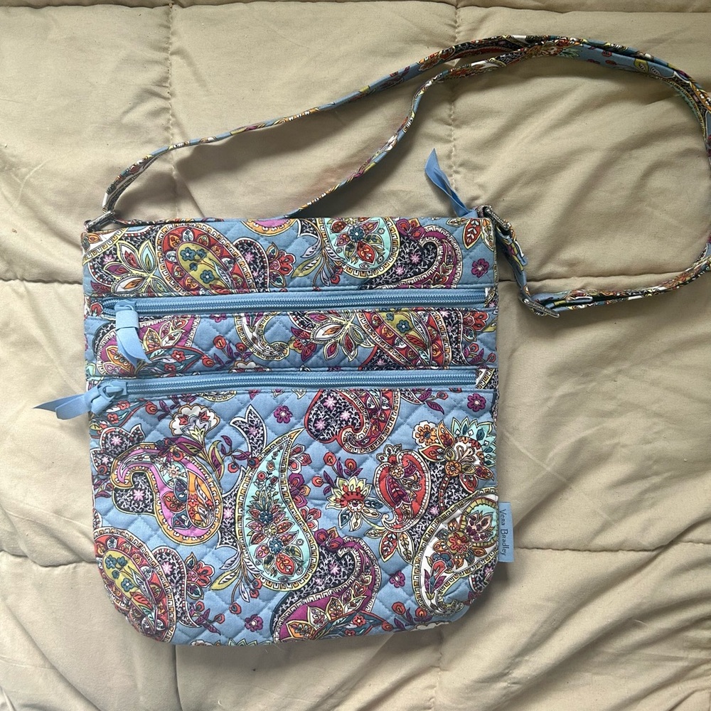 Triple Zip Hipster Vera Bradley crossbody bag & bonus key pouch
